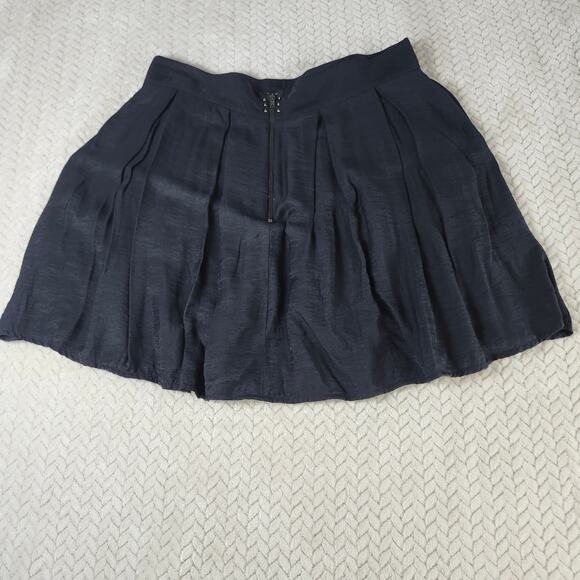 BCBGeneration Skirt Womens Size 12 Black A-Line Pleated Y2K Grunge Mini Academia - Picture 2 of 8